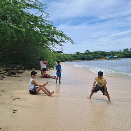 Calatagan'S Bahay Kubo - With Beach Access Батангас Экстерьер фото