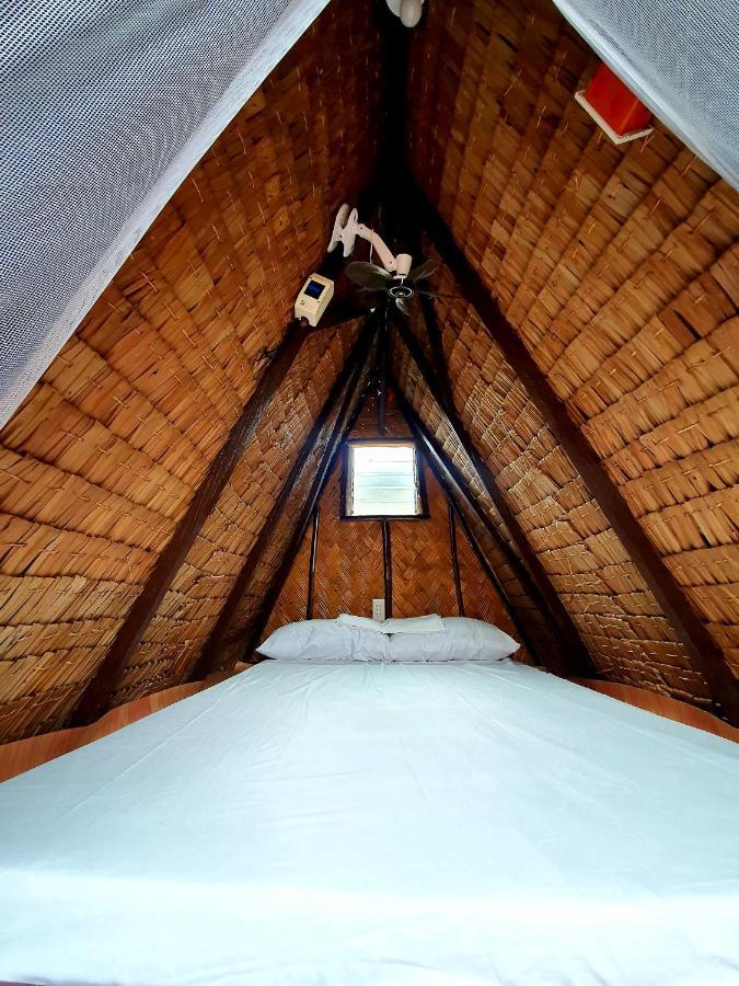 Calatagan'S Bahay Kubo - With Beach Access Батангас Экстерьер фото